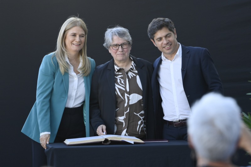 Kicillof le tom juramento a la nueva directora de Educacin